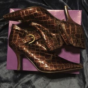 Copper, Faux Croc-skin Booties Size 10, Belt incl.